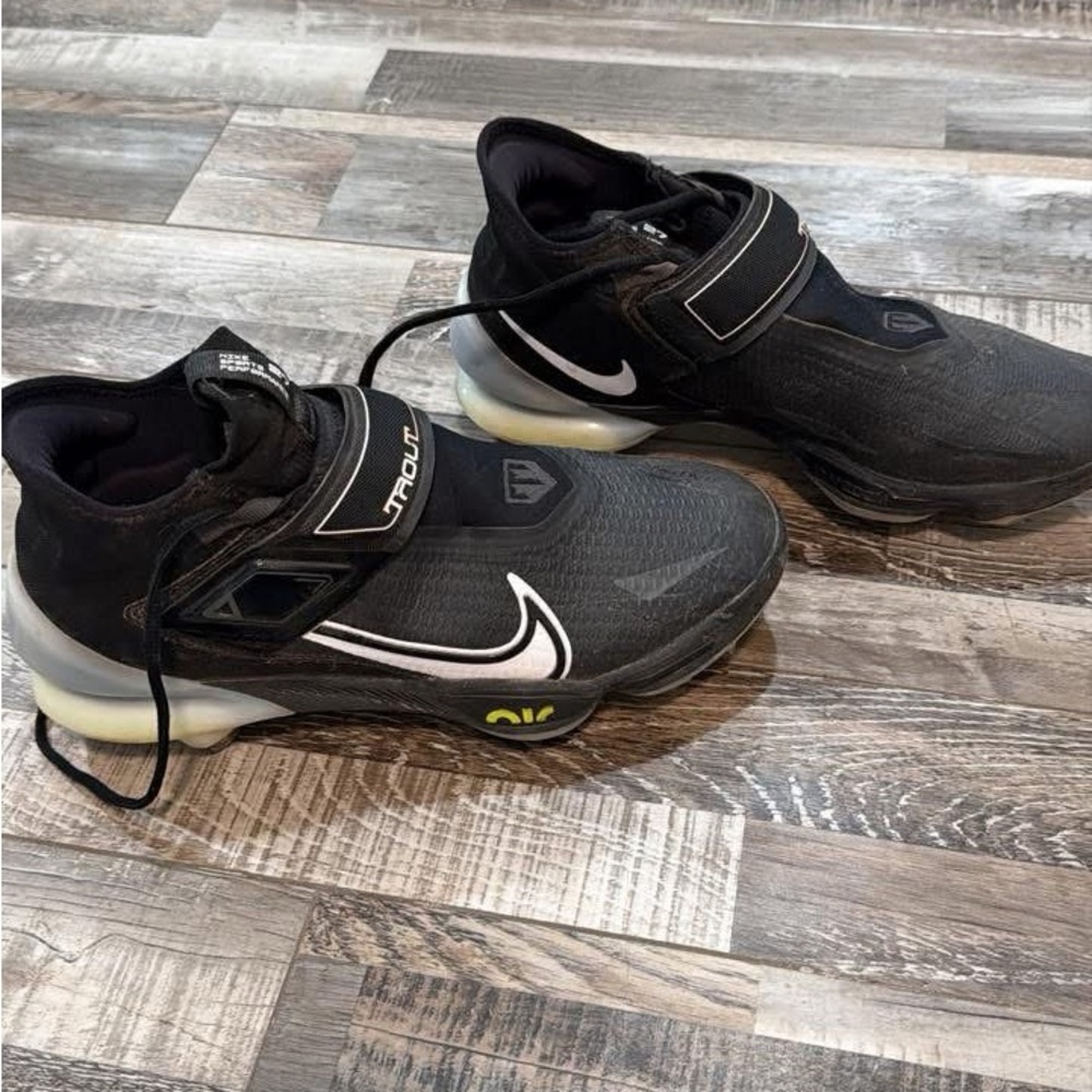 Nike Black Athletic Slip-On Shoes with White Swoosh